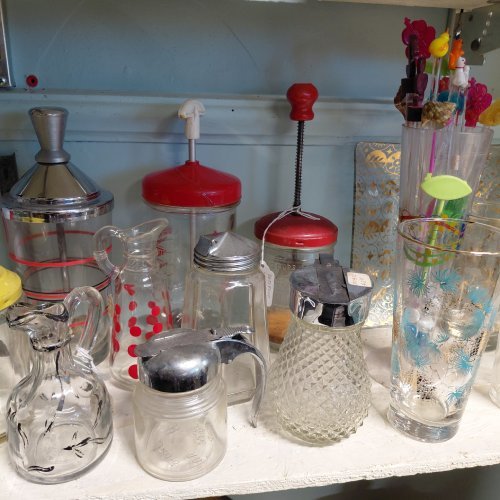 Various Vintage Glassware