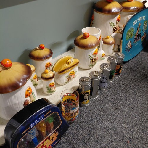 VIntage Collectibles: Star Wars, Merry Mushroom
