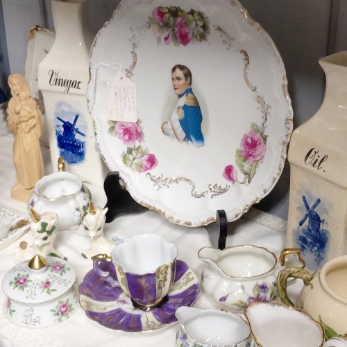 Various China and Decor Pieces